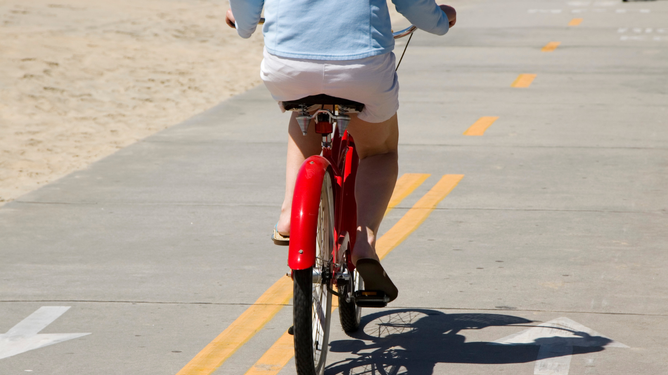 Réviser et prolonger la piste cyclable Saint-Stanilas